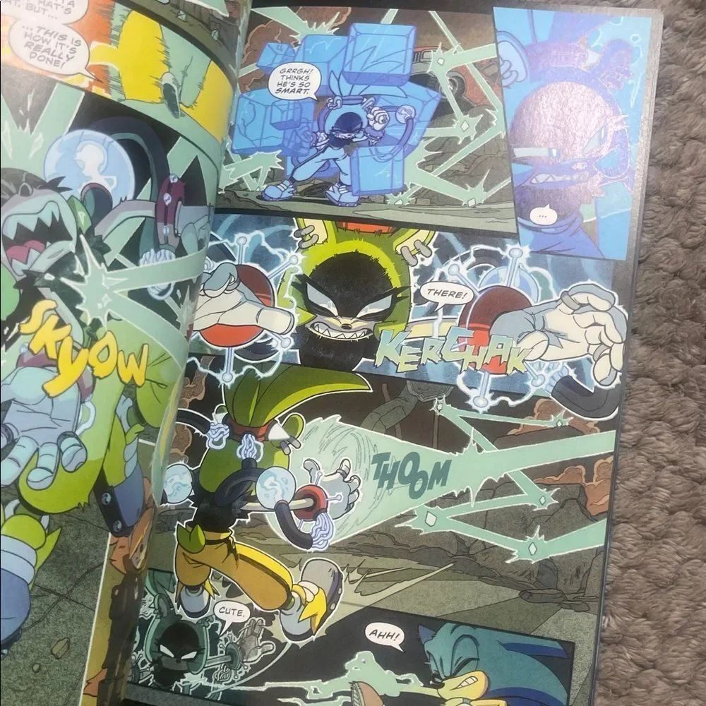 Sonic The Hedgehog overpowered book - Picture 3 of 3
